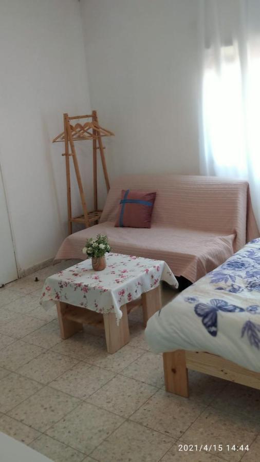 Jordan Valley One Room Apartment Menaẖemya Esterno foto