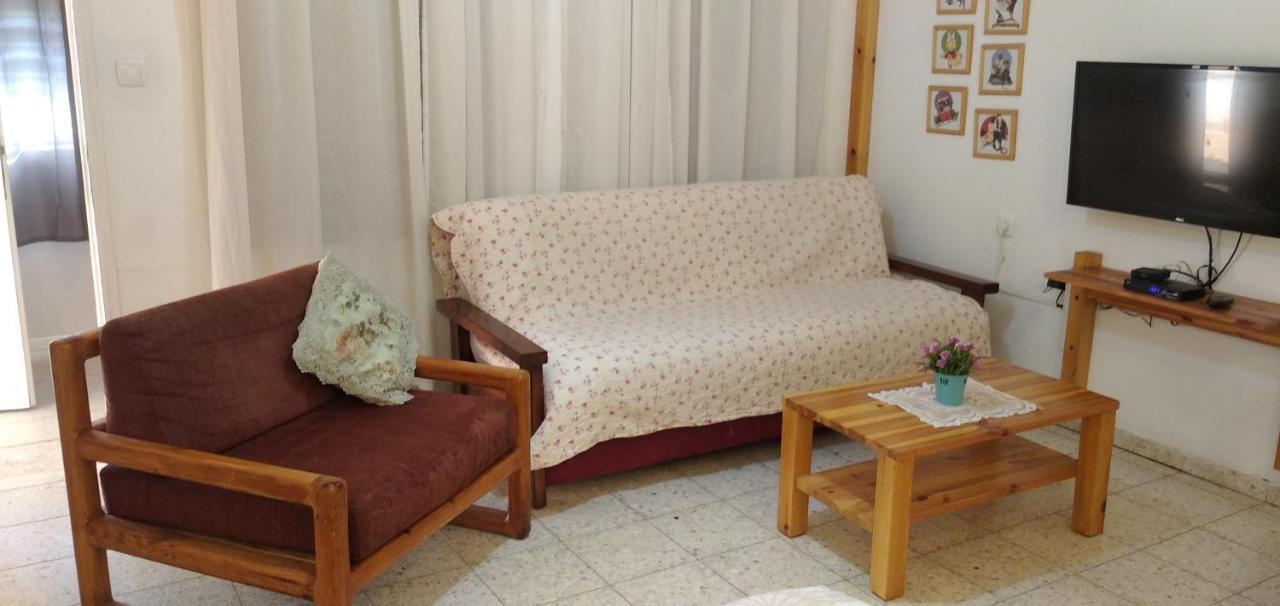 Jordan Valley One Room Apartment Menaẖemya Esterno foto