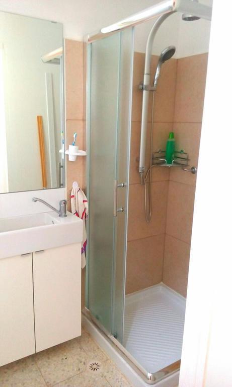 Jordan Valley One Room Apartment Menaẖemya Esterno foto